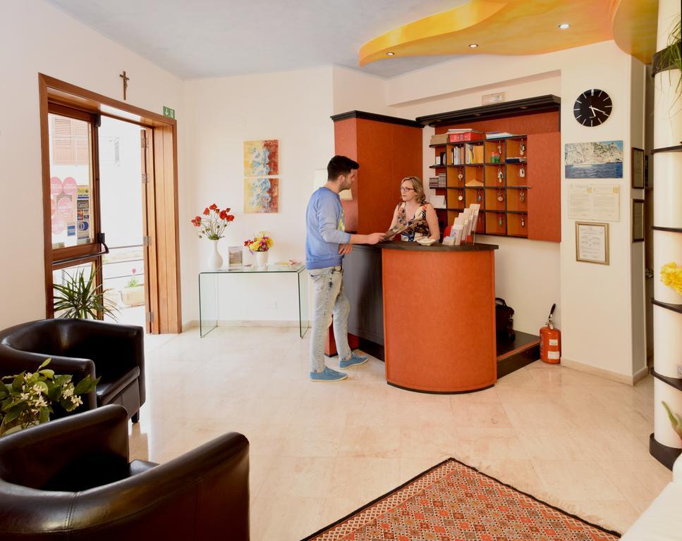 Hotel Halimeda 산비토로카포 외부 사진